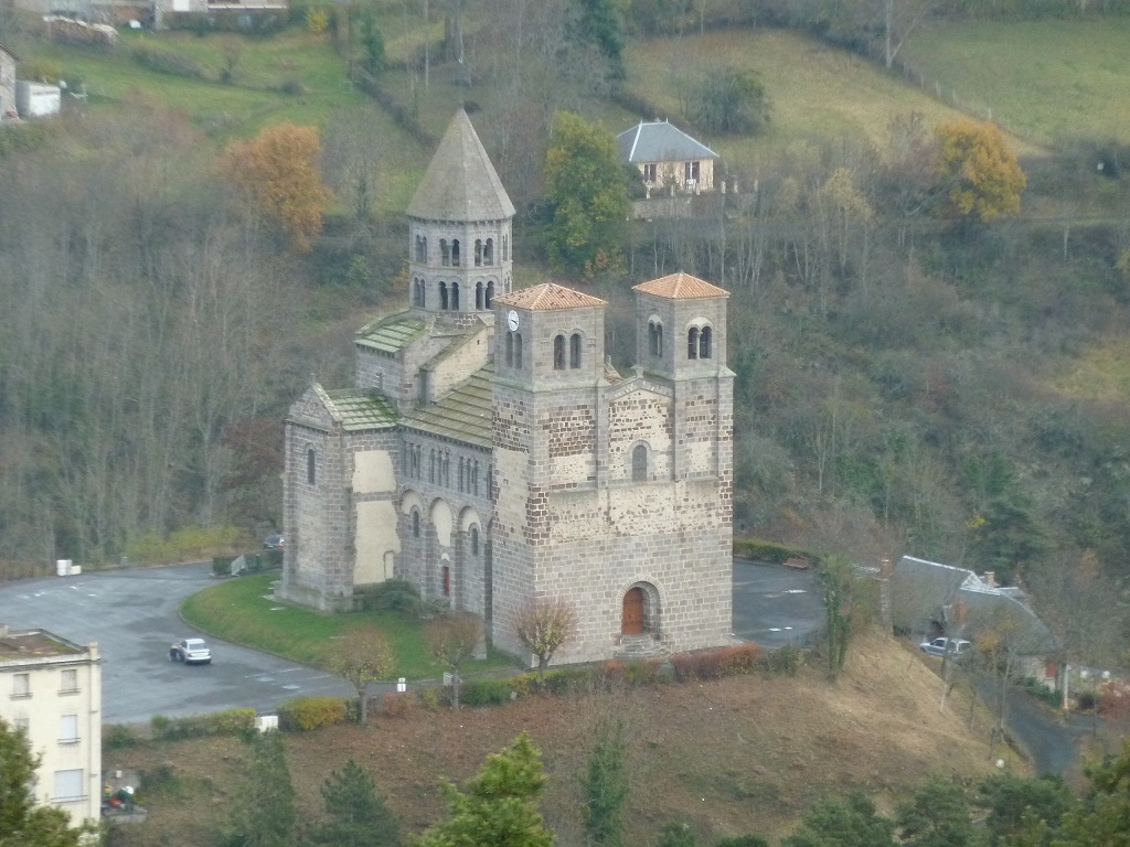 Eglise romane - St Nectaire